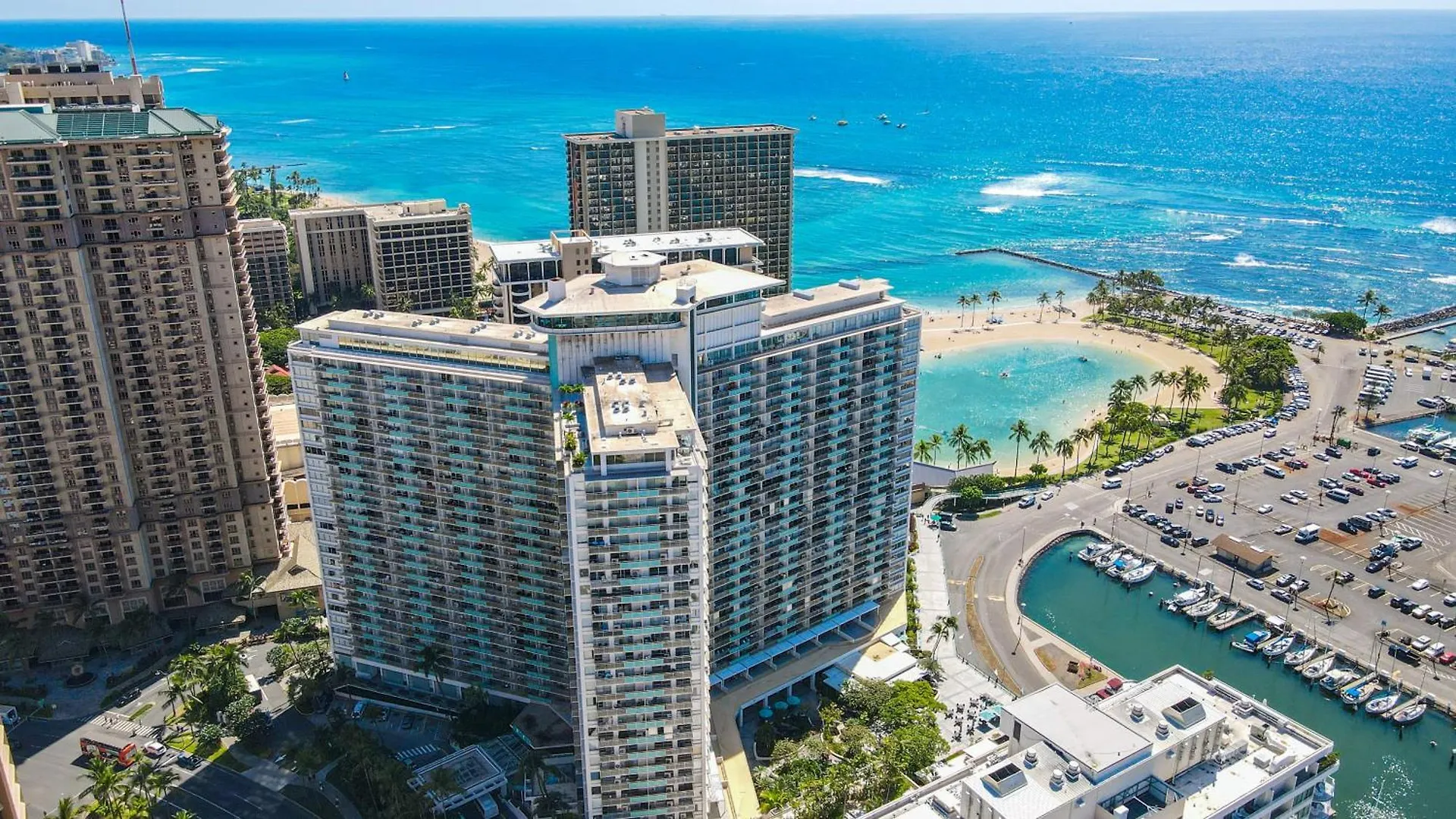 Ilikai Hotel 2Br Honolulu Apartment